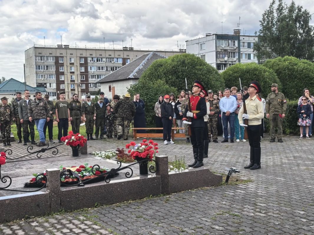 В деревне Мины захоронили останки советских воинов, павших в годы Войны В деревне Мины захоронили останки советских воинов, павших в годы Войны