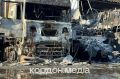 Последствия ударов по стоянке фур некоего логистического объекта в Сумской области
