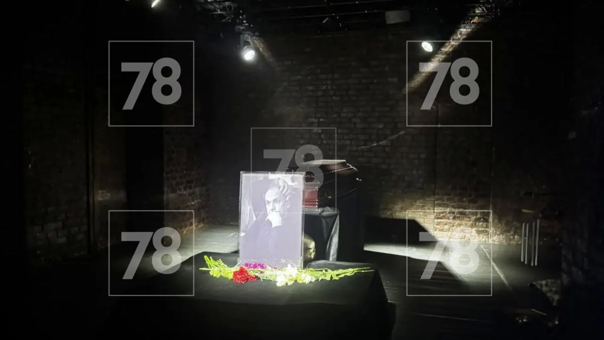 Церемония прощания с Дмитрием Поднозовым проходит в театре «Особняк»