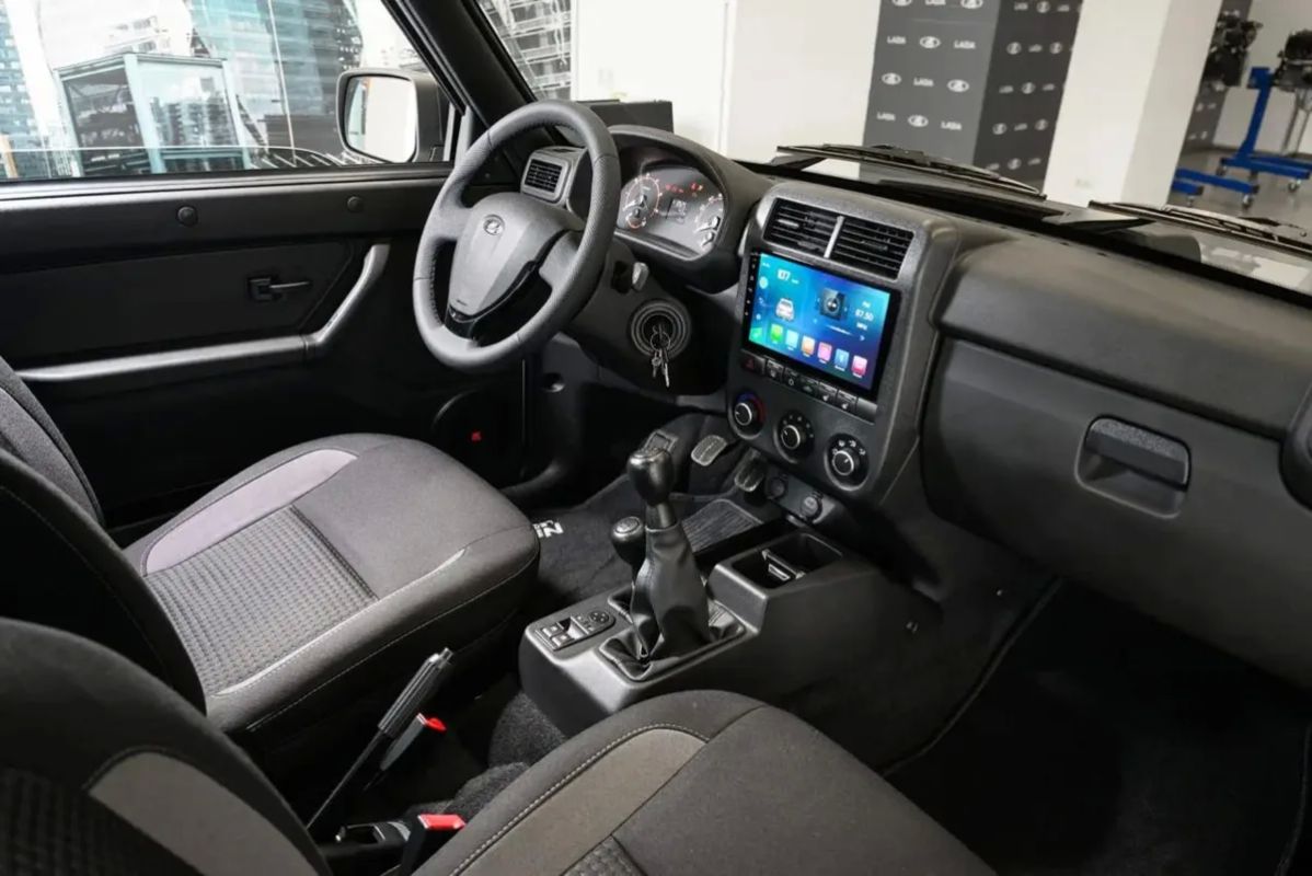 Кто за рулём, тот и в домике: АвтоВАЗ поставит на поток Lada Niva Legend с… одной подушкой безопасности Кто за рулём, тот и в домике: АвтоВАЗ поставит на поток Lada Niva Legend с… одной подушкой безопасности