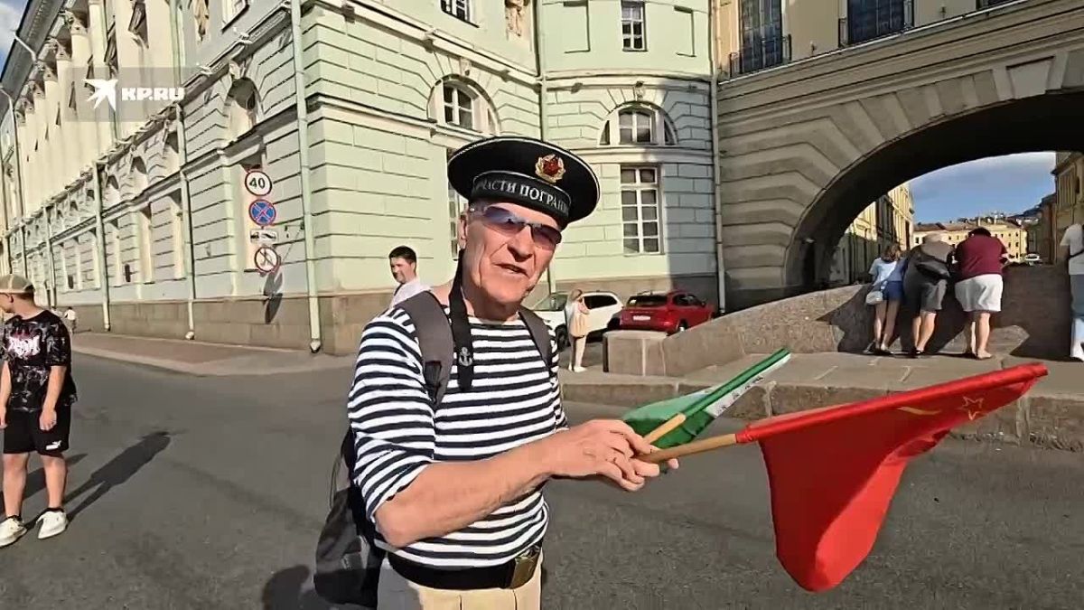 «Мы все моряки!». Петербург отмечает День ВМФ