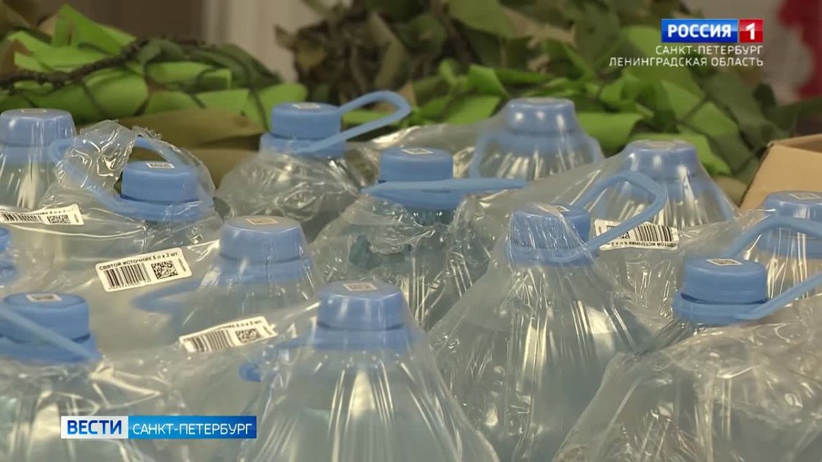 Петербургский "Народный фронт" отправил партию гуманитарной помощи в зону СВО