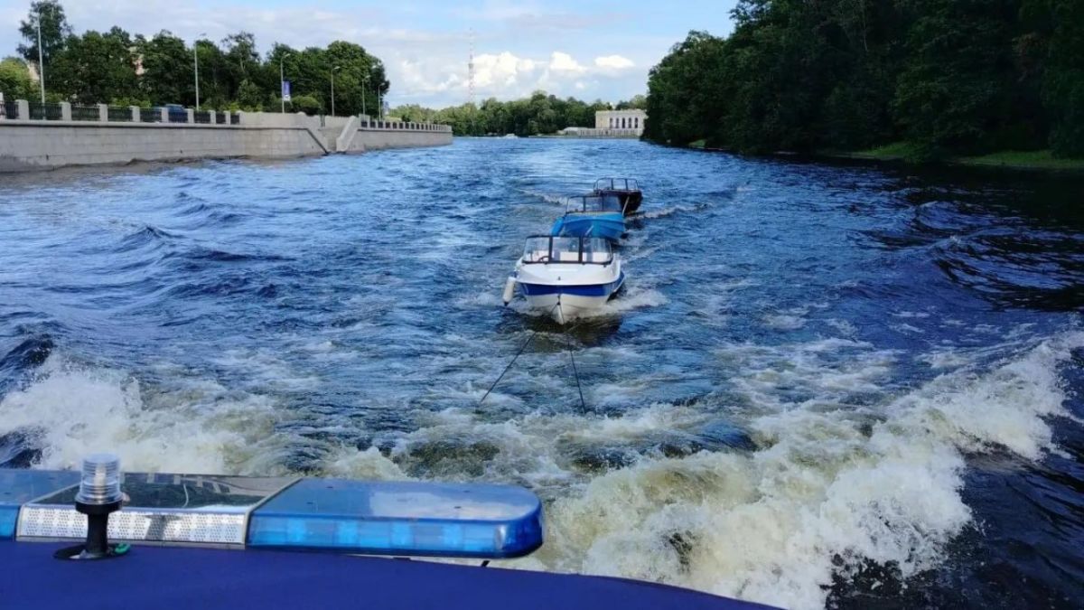 Петербург усилил контроль за маломерными судами Петербург усилил контроль за маломерными судами