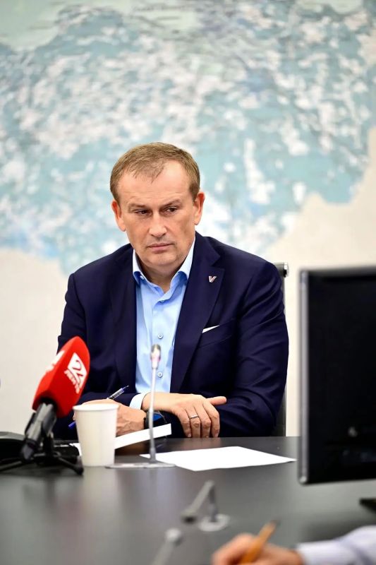Губернатор Ленобласти и власти региона поддержат местных предпринимателей, чьи товары были уничтожены после атаки украинских БПЛА на склады маркетплейса Губернатор Ленобласти и власти региона поддержат местных предпринимателей, чьи товары были уничтожены после атаки украинских БПЛА на склады маркетплейса