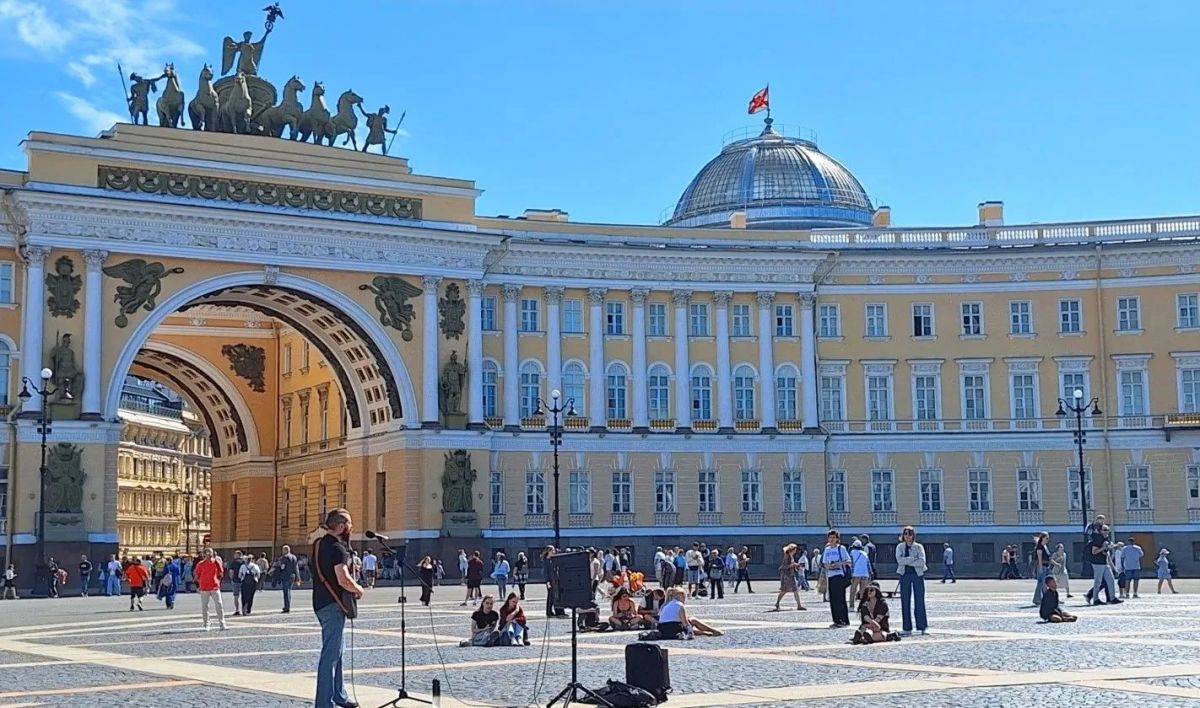 В Петербурге почти идеальная летняя погода, а завтра – жара!