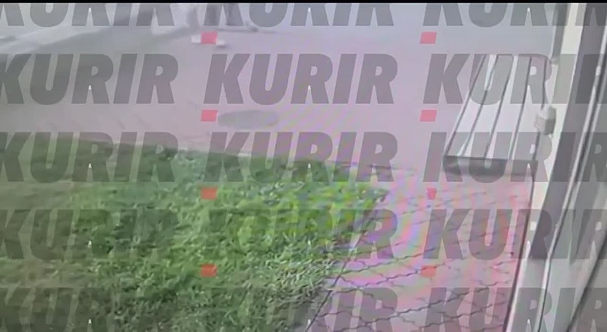 Появилось видео, как мужчина выносит чемодан с телом убитой россиянки В распоряжении издания «Kurir» оказались записи с камер наблюдения. На первом видео 25-летний гражданин Турции заходит в здание вместе с девушкой — они...