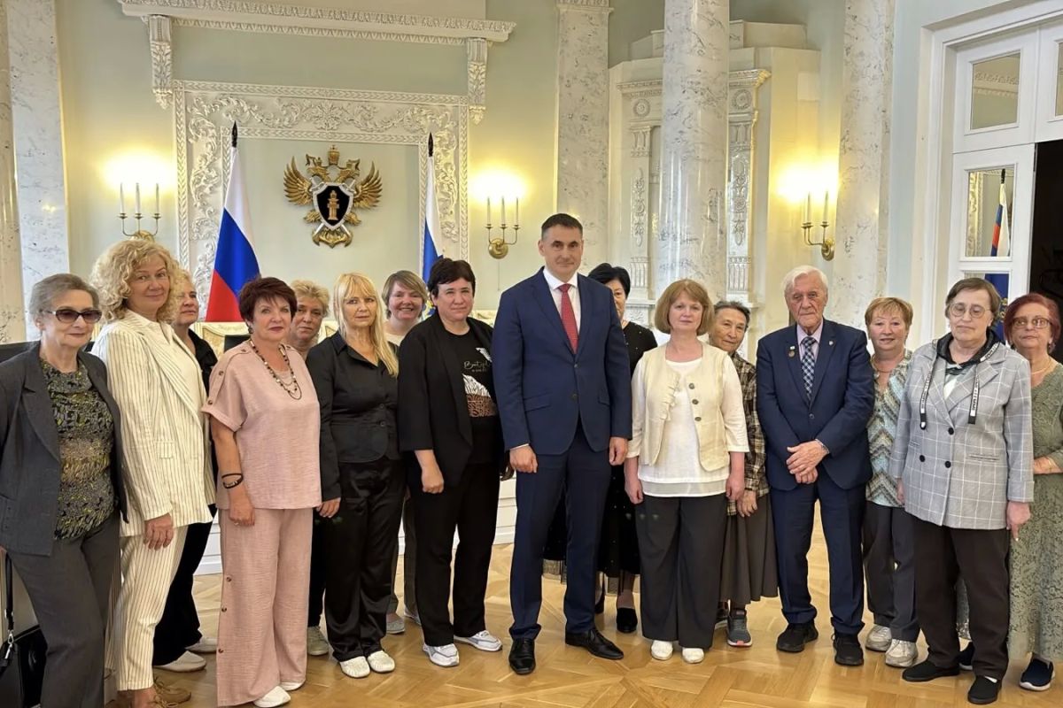 Прокурор г. Санкт-Петербурга Андрей Гуришев встретил делегацию ветеранов надзорного ведомства из Тульской области