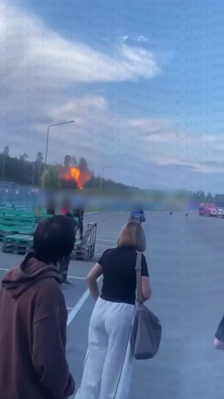 Два майора: Зеленодольск. К сожалению, ожидаемо, что и мощности второго российского маркетплейса рано или поздно были бы атакованы киевской хунтой