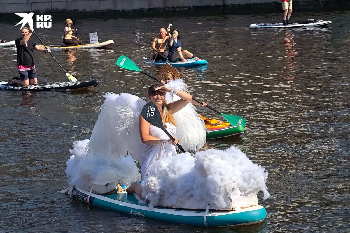 В Петербурге прошел фестиваль сапов «Фонтанка SUP» В Петербурге прошел фестиваль сапов «Фонтанка SUP»