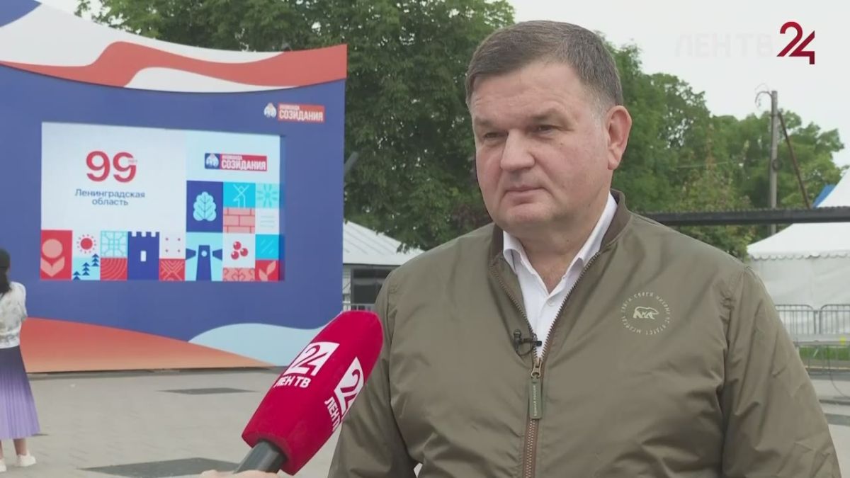Сергей Перминов поздравил земляков с праздником в эфире ЛенТВ24