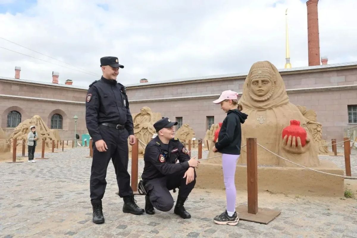 Друзья, сегодня рубрика #ИсториясГеографией посетила СанктПетербург — город, где искусство оживает в каждой детали Друзья, сегодня рубрика #ИсториясГеографией посетила СанктПетербург — город, где искусство оживает в каждой детали
