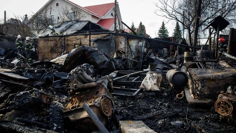 В Ленобласти пенсионер сжёг собственный дом, чтобы избавиться от мусора