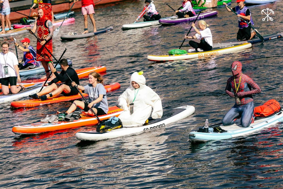 В Петербурге прошёл международный фестиваль сапсёрфинга «Фонтанка SUP» В Петербурге прошёл международный фестиваль сапсёрфинга «Фонтанка SUP»