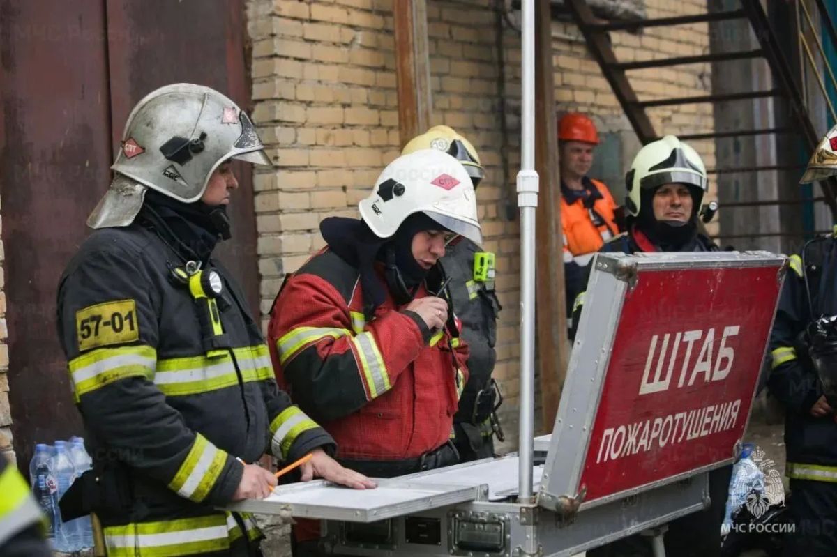 Служба пожаротушения МЧС России отмечает 54 года со дня образования Служба пожаротушения МЧС России отмечает 54 года со дня образования