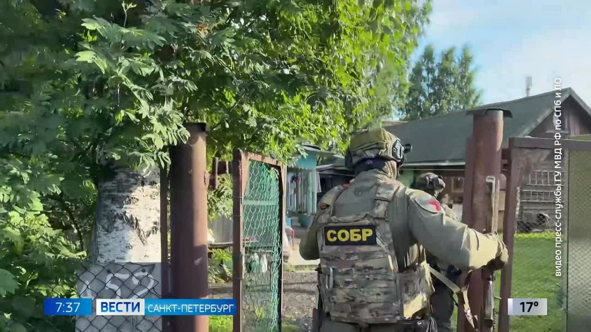Трое мошенников пытались незаконно завладеть участком на Пироговской набережной