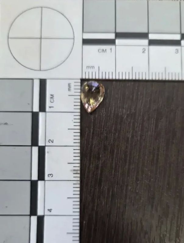 Северо-западные таможенники пресекли контрабанду полудрагоценных камней на 3,4 млн рублей Северо-западные таможенники пресекли контрабанду полудрагоценных камней на 3,4 млн рублей