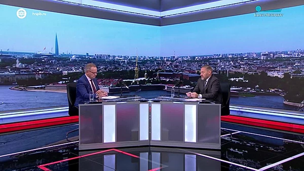 Председатель Законодательного собрания Санкт-Петербурга Александр Бельский рассказал о благоустройстве дворов