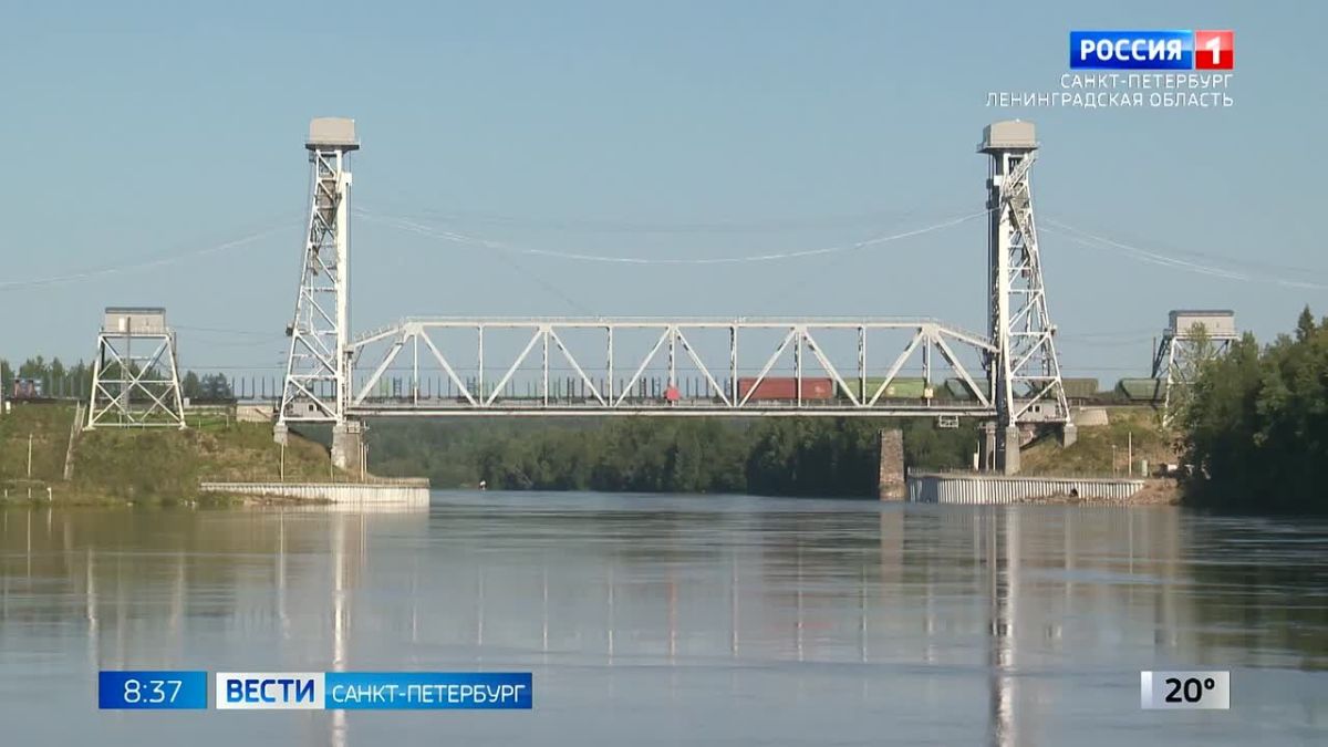 Трассу "Кола" у Лодейного поля полностью перекроют из-за разводки моста через реку Свирь