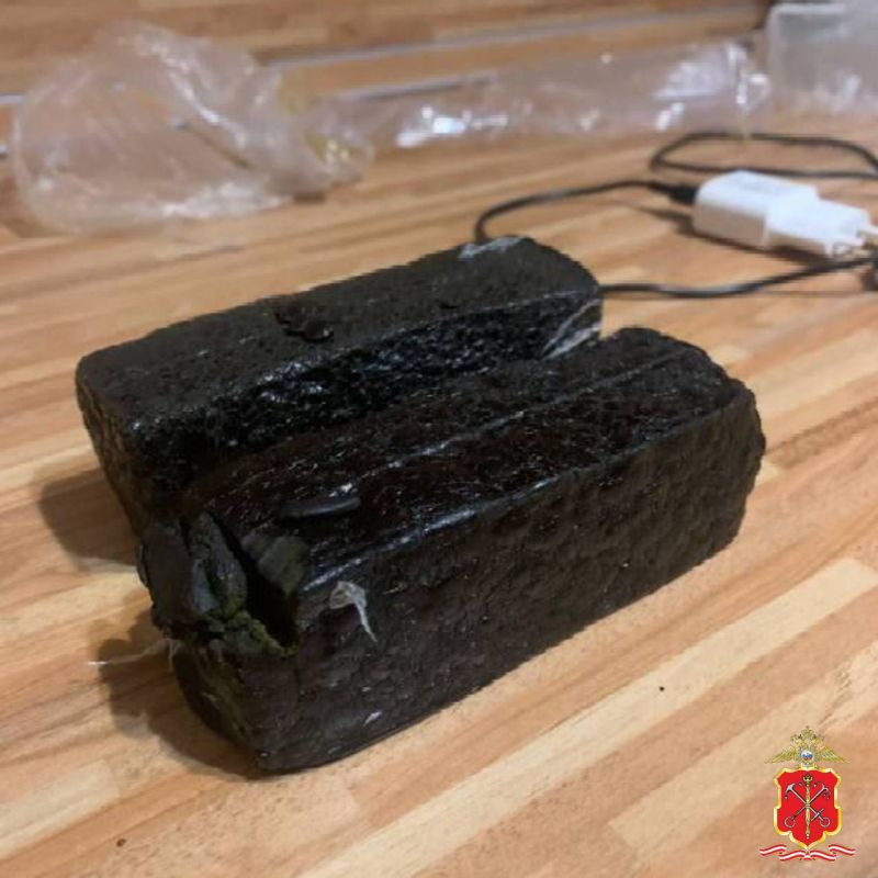Полицейскими задержан мужчина, готовившийся сбыть партию синтетических наркотиков Полицейскими задержан мужчина, готовившийся сбыть партию синтетических наркотиков