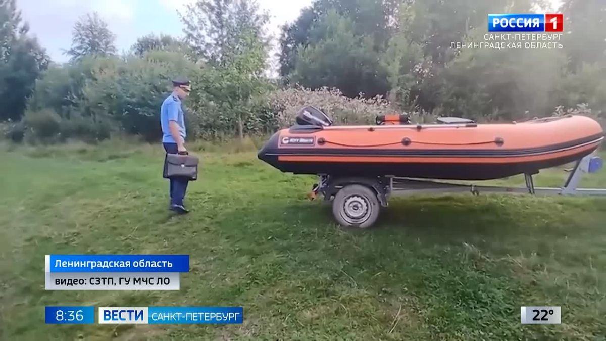 На Ново-Свирском канале катер врезался в надувной матрас с детьми