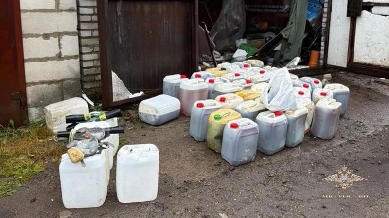 В Сестрорецке после взрыва в гараже нашли шесть килограммов наркотиков