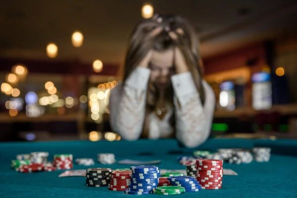Беда откуда не ждали: В России угроза женской игромании
