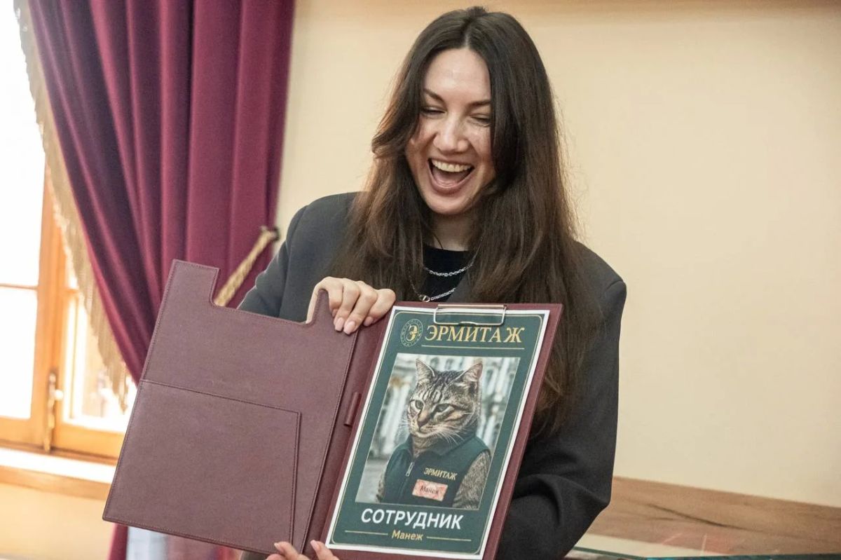 Кот из Эрмитажа официально "перешел на работу" в цирк, сообщили в комитете по культуре Петербурга Кот из Эрмитажа официально "перешел на работу" в цирк, сообщили в комитете по культуре Петербурга