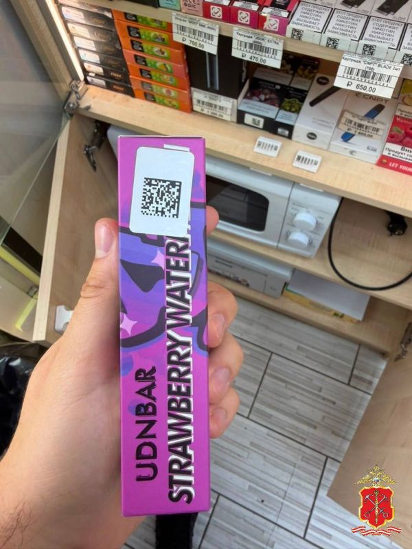 Экономическая полиция пресекла продажу немаркированной табачной продукции в Петербурге Экономическая полиция пресекла продажу немаркированной табачной продукции в Петербурге