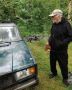 Полгода жил в «Жигулях»: в Ленобласти 86-летний пенсионер остался без дома