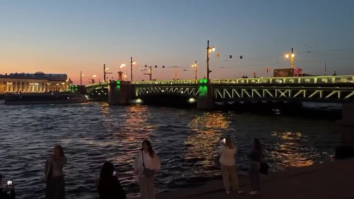 В День окончания Ленинградской битвы 9 августа Петербург почтит память своих героев