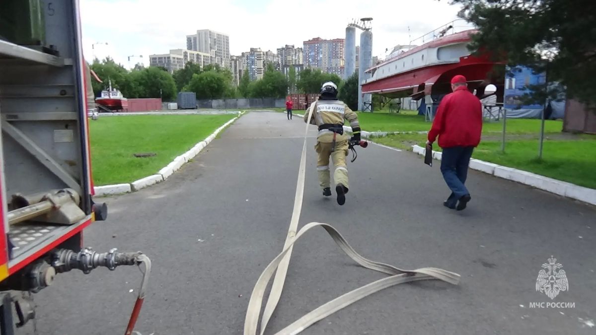 Лучшего добровольного пожарного определяют в Петербурге Лучшего добровольного пожарного определяют в Петербурге