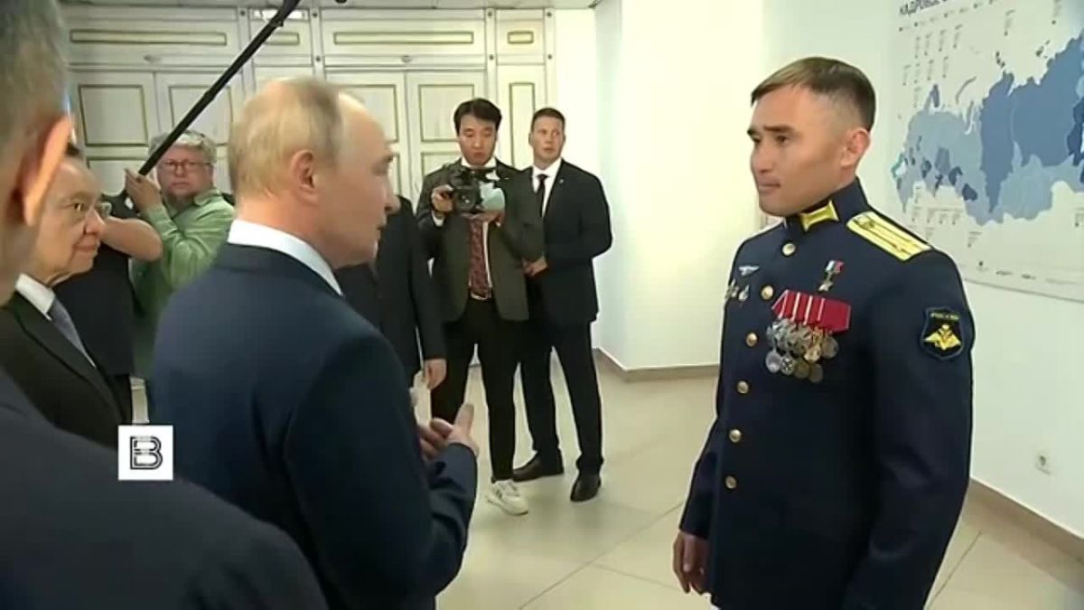 ‘Спасибо вам за то, что вы почувствовали, что такое Россия’ – в Бурятии Путин встретился с Героем России Дашибалом Мункожаргаловым