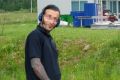 «Был милым и обаятельным»: Барабанщик-рокер годами домогался учениц в частной музыкальной школе