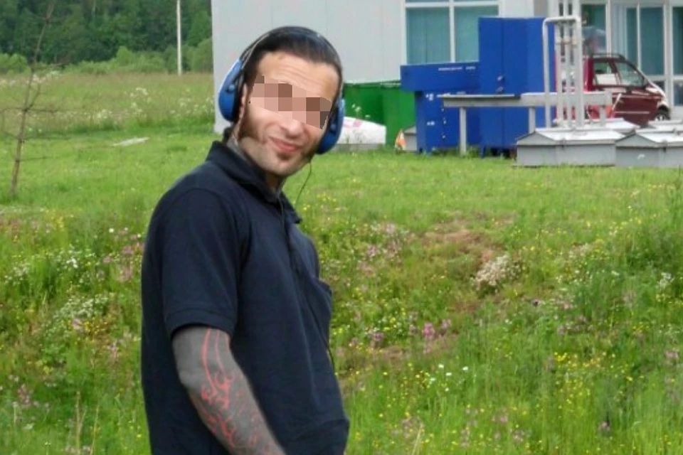 «Был милым и обаятельным»: Барабанщик-рокер годами домогался учениц в частной музыкальной школе