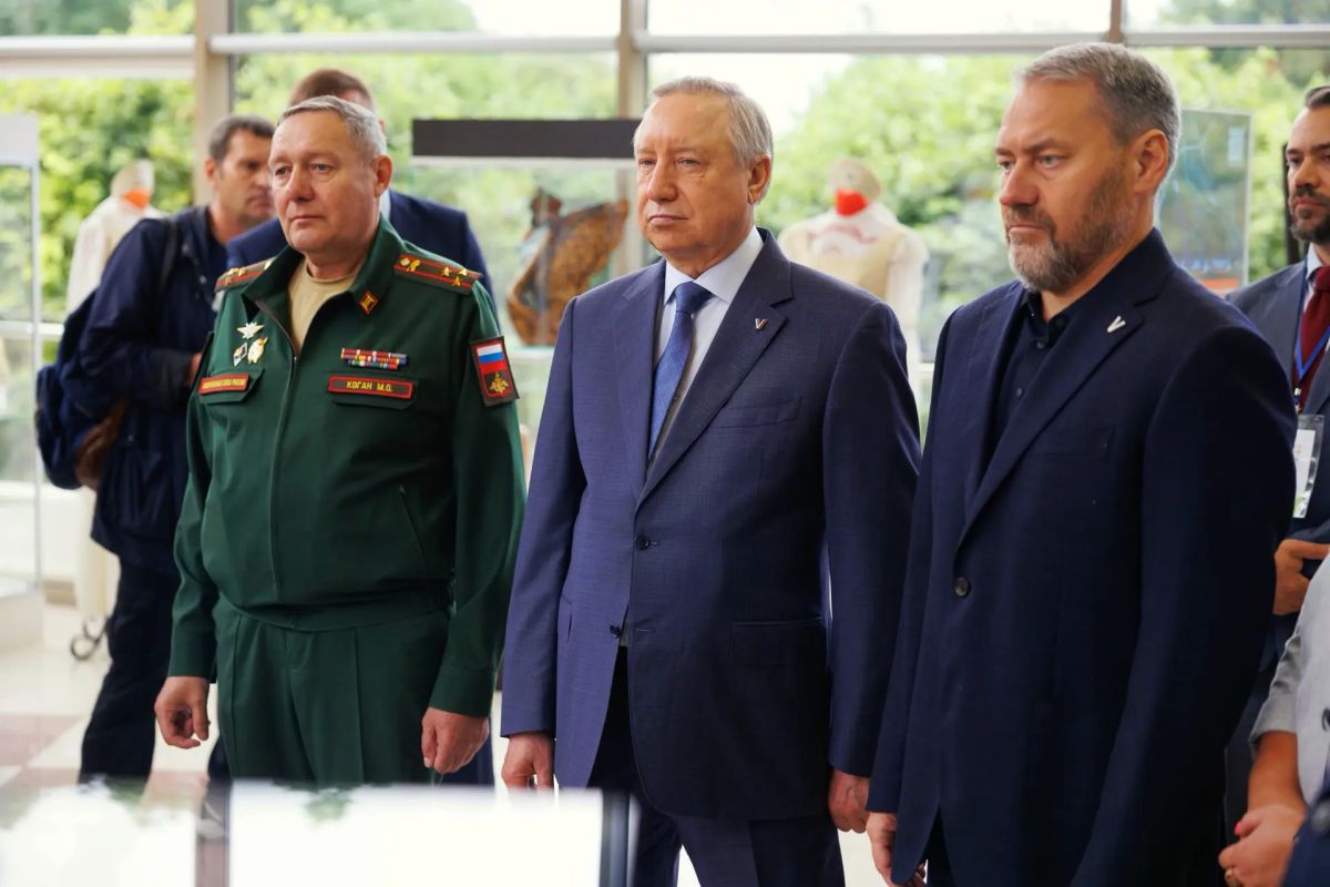 Александр Беглов: Эстафету выставок достижений принял Пушкинский район: в Доме молодёжи «Царскосельский» с 1 августа по 4 сентября работает экспозиция, посвящённая 10 приоритетам развития СанктПетербурга
