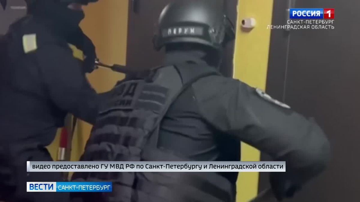 В Петербурге обнаружили кол-центр телефонных мошенников