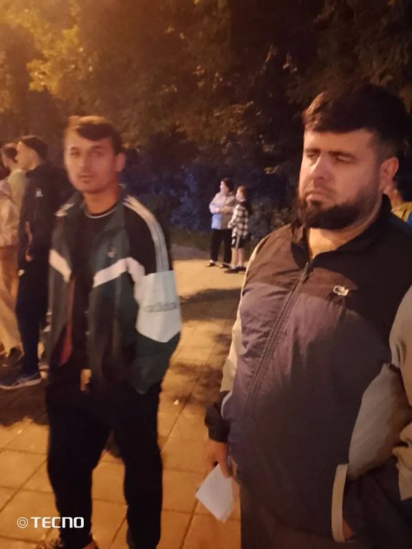 «Ты сколько за рулём? 16 часов?» «Ты сколько за рулём? 16 часов?»