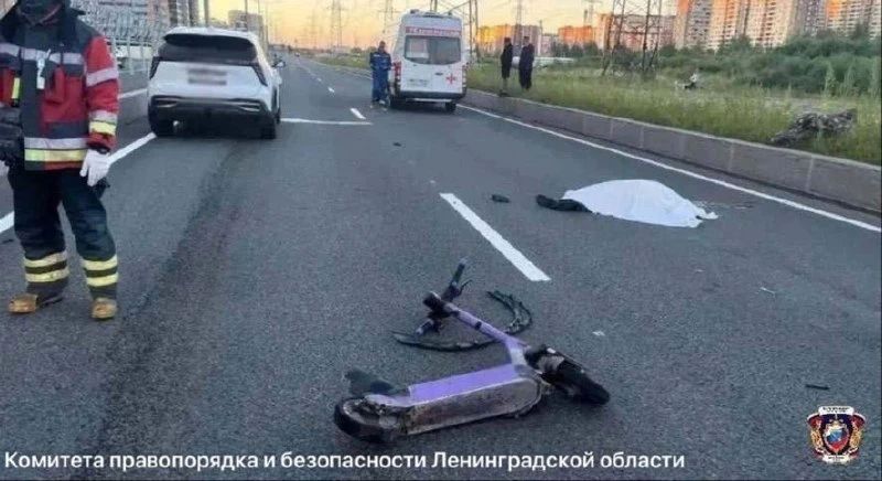 Самокатчик погиб в ДТП на проспекте Авиаторов Балтики