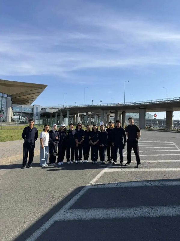 Петербург принимает делегацию школьников из Киргизии Петербург принимает делегацию школьников из Киргизии