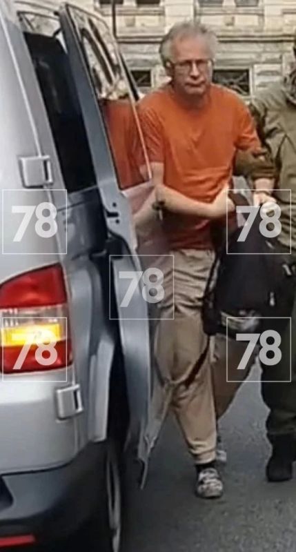 Доцента Европейского университета задержали за финансирование экстремизма Доцента Европейского университета задержали за финансирование экстремизма