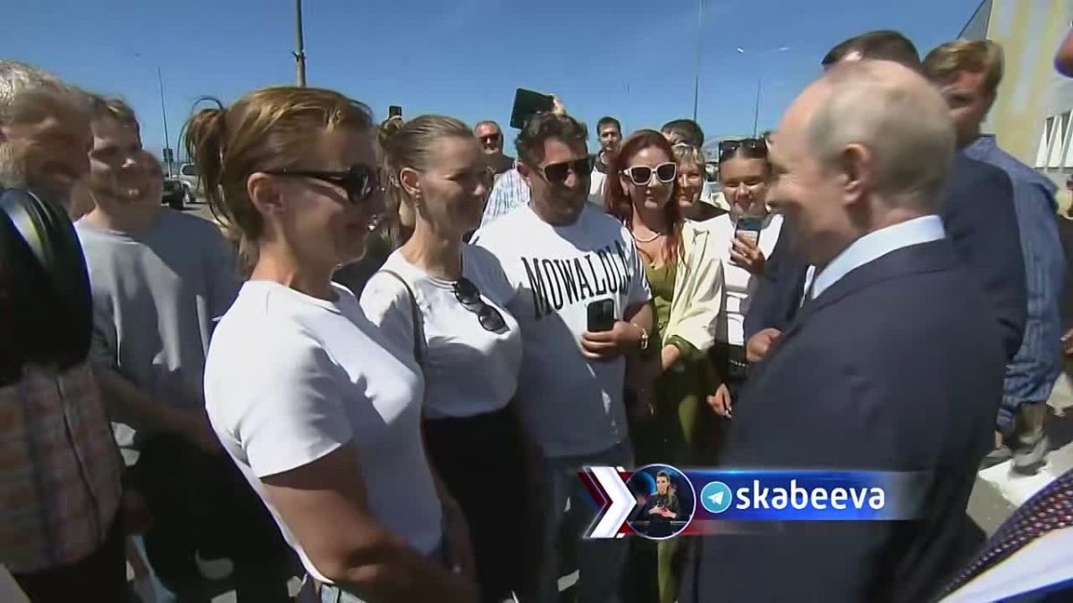 Путин пообщался с жителями острова Итуруп на Сахалине