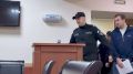 Началось первое судебное заседание по делу убийцы мальчика Паши Петра Жилкина завели в зал. Процесс проходит в закрытом режиме. Там присутствуют только мать погибшего и их адвокат