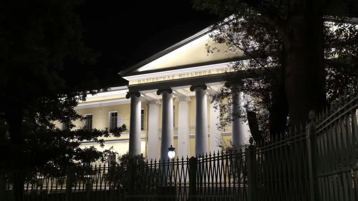 Главный корпус Мариинской больницы впервые получил художественную подсветку: в ней задействован 541 светильник Главный корпус Мариинской больницы впервые получил художественную подсветку: в ней задействован 541 светильник