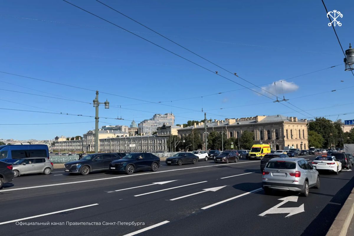 Литейный мост обновили менее чем за месяц Литейный мост обновили менее чем за месяц