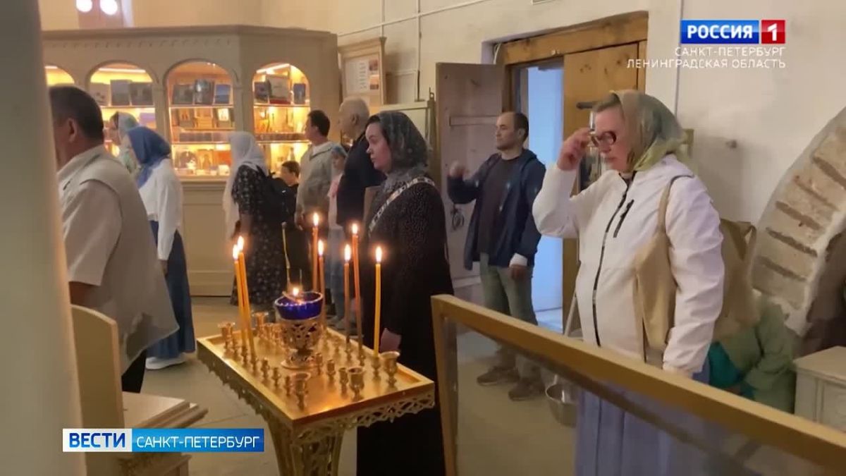 Православные отмечают Медовый спас