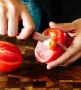 Почему в томатах появляются белые прожилки и как добиться насыщенного цвета сердцевины