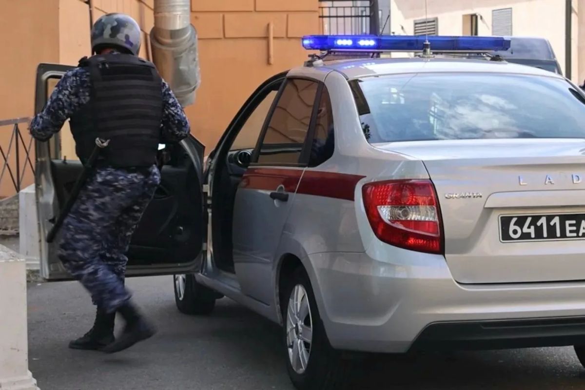 Росгвардия выявила 42 нарушения безопасности в школах и детских садах Петербурга перед 1 сентября