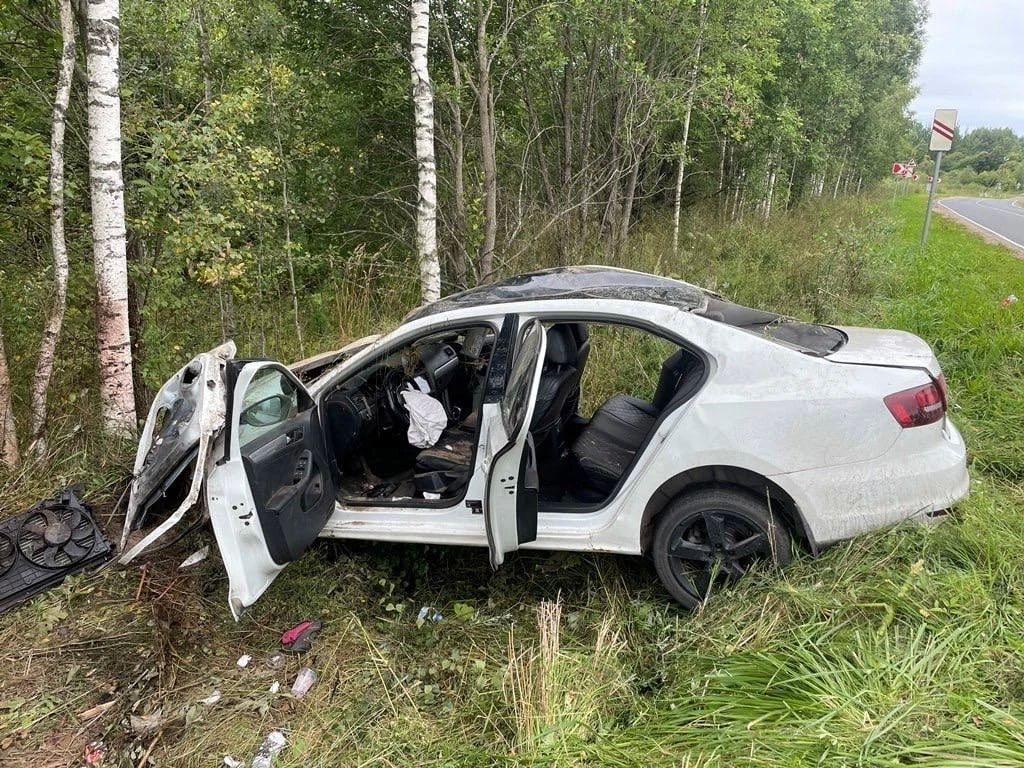 Двое детей погибли после огненного ДТП на М-11 Двое детей погибли после огненного ДТП на М-11