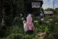 Русская деревня вымирает: рождаемость на селе упала до исторического минимума – 1,45 на женщину