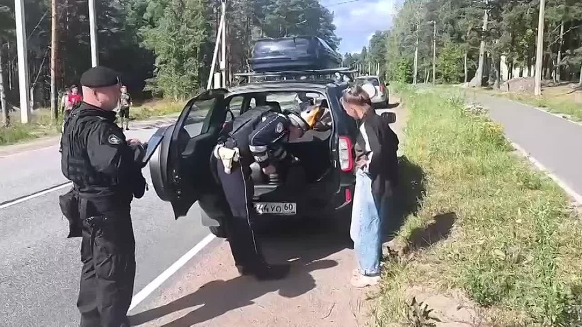 В Выборгском районе прошел масштабный рейд: проверены 155 домов и 189 человек